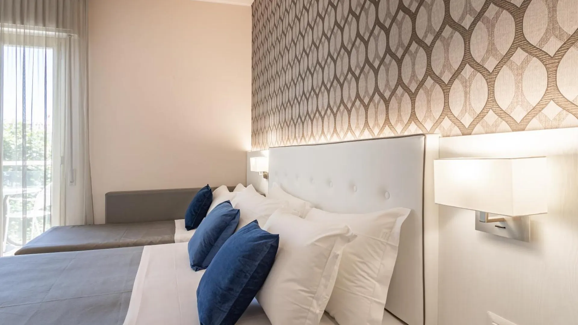 ***  Hotel Biancamano Rimini Itália