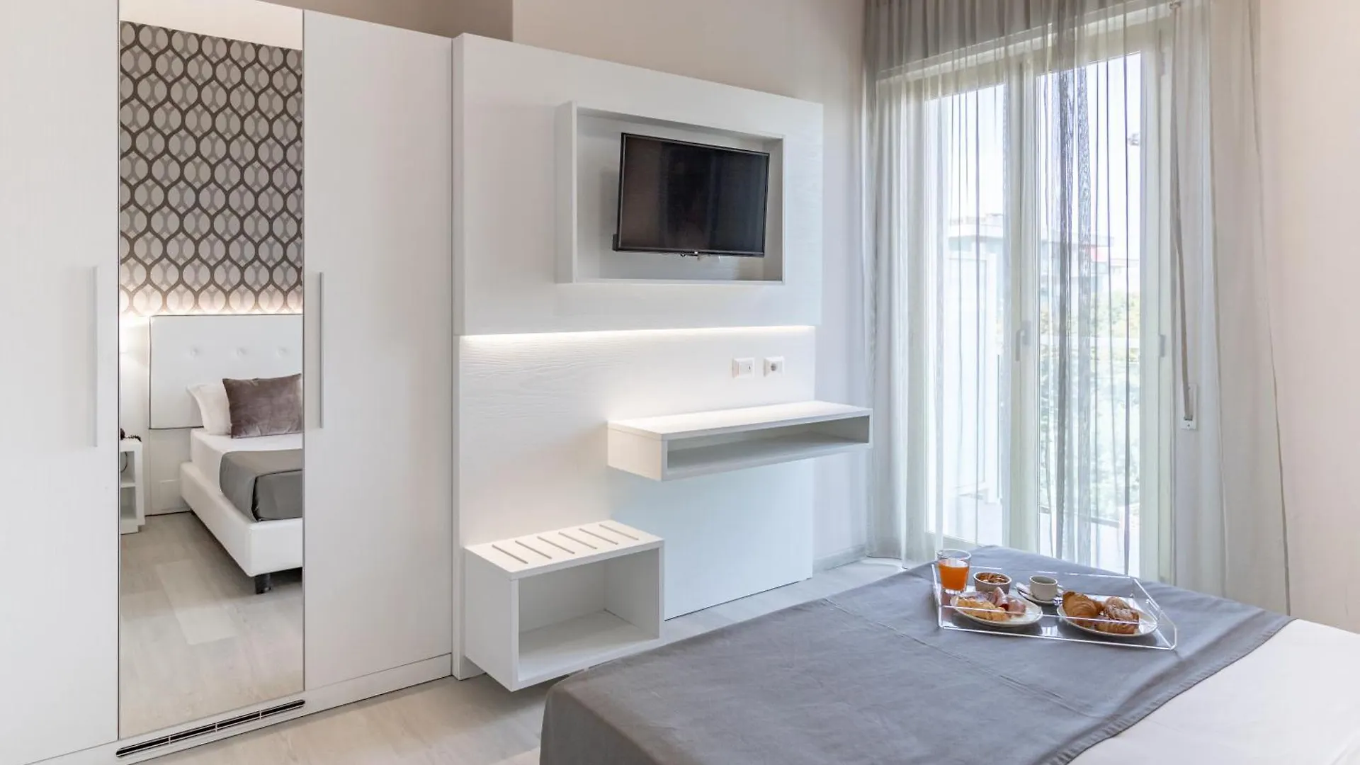 Hotel Biancamano Rimini