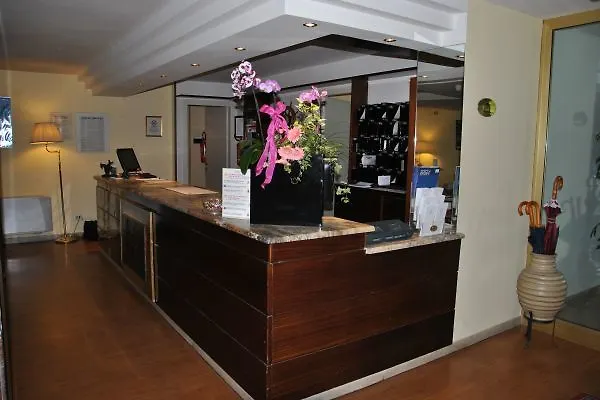 Hotel Biancamano Rimini 3*,